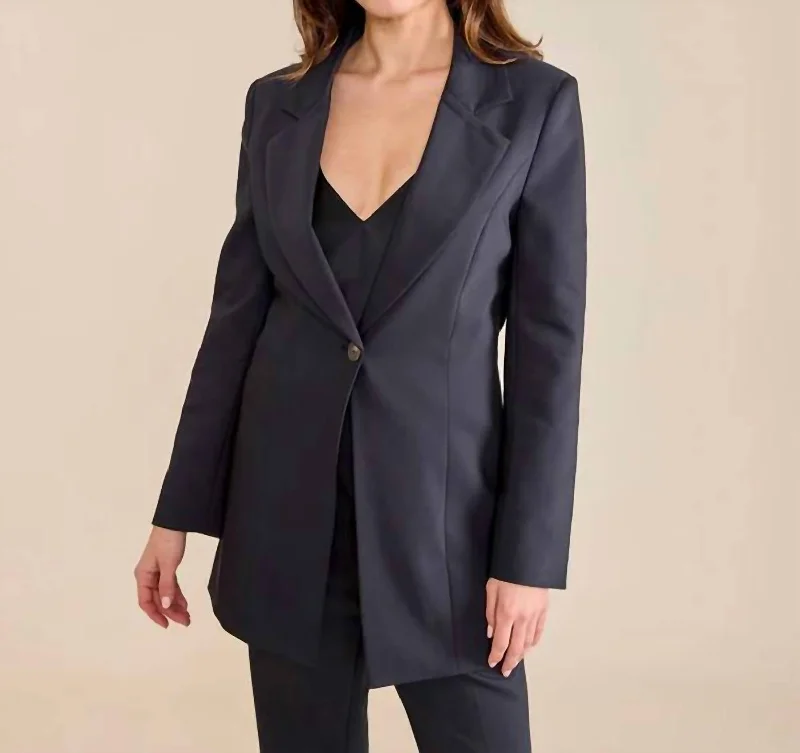 Carlson Blazer In Black Single Button Blazer