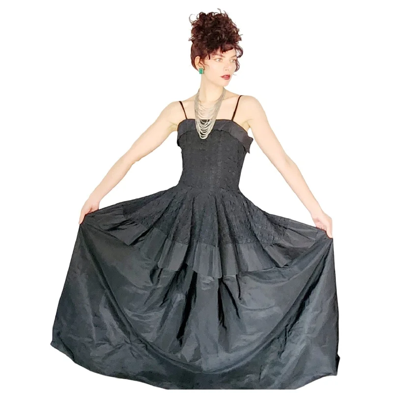 1940s Black Evening Dress Crinkled Taffeta M Silk unclassified dresses